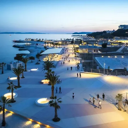 بيت للعطل Oleja سبليت